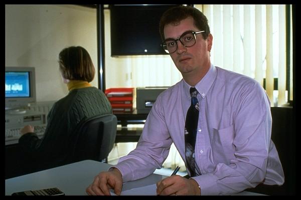 Alain, dipl&ocirc;m&eacute; Ing&eacute;nieur en &eacute;lectronique,Responsable de programme
